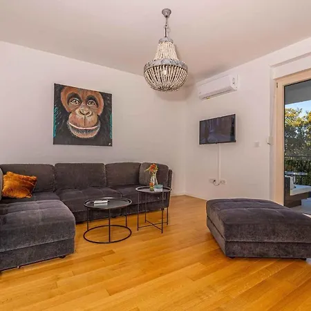 Apartment In 45066 Crikvenica
