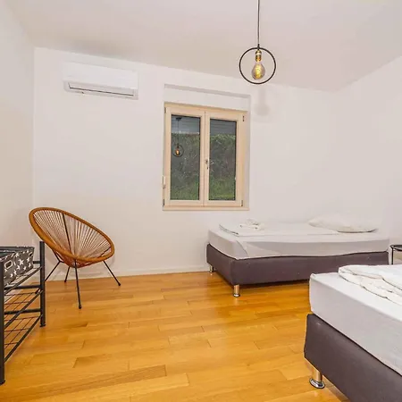 In 45066 Apartment *